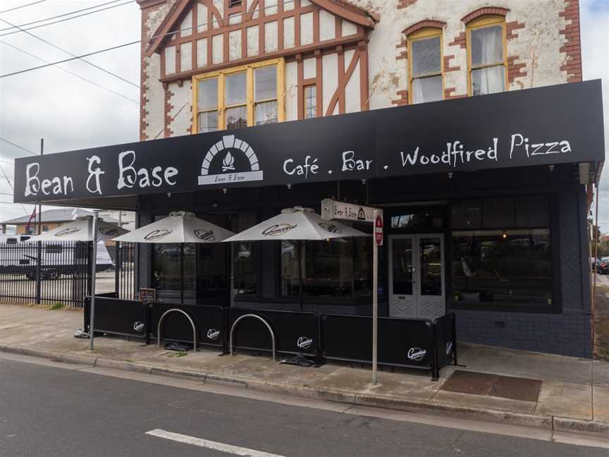 Bean & Base Cafe Bar Woodfired Pizza, Rippleside, VIC