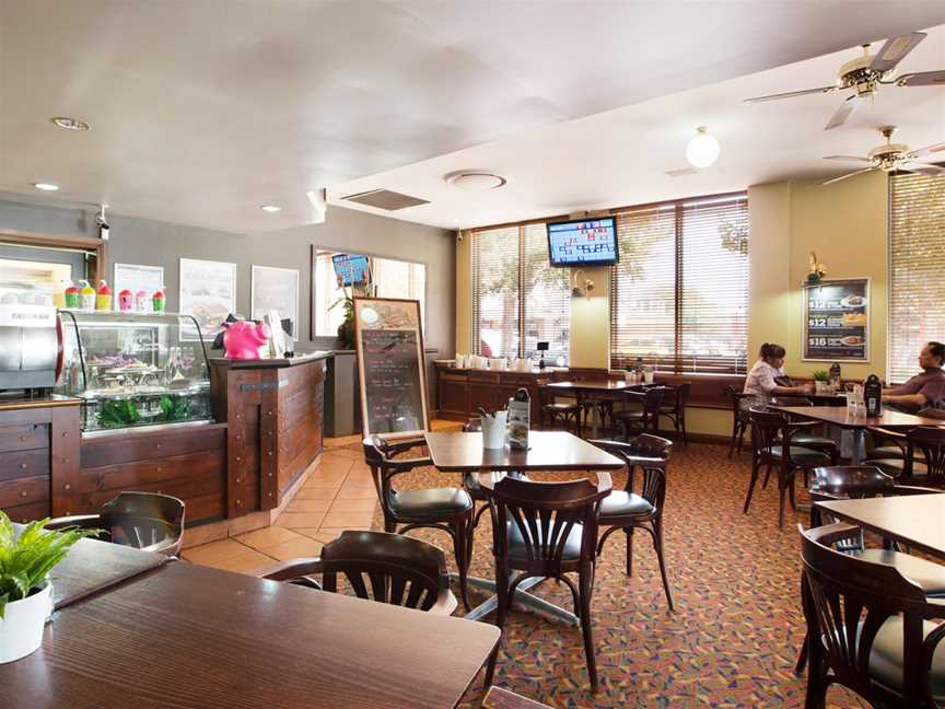 Commercial Hotel, Werribee, VIC