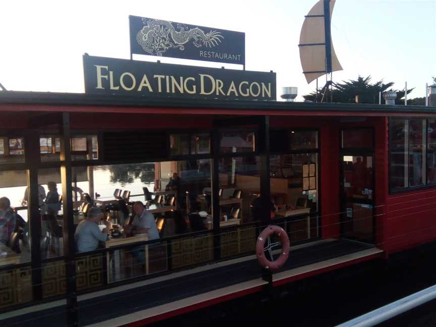 Floating Dragon, Lakes Entrance, VIC