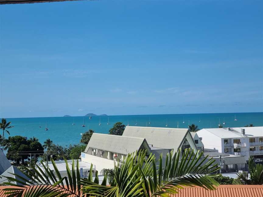 Anchor Bar, Airlie Beach, QLD