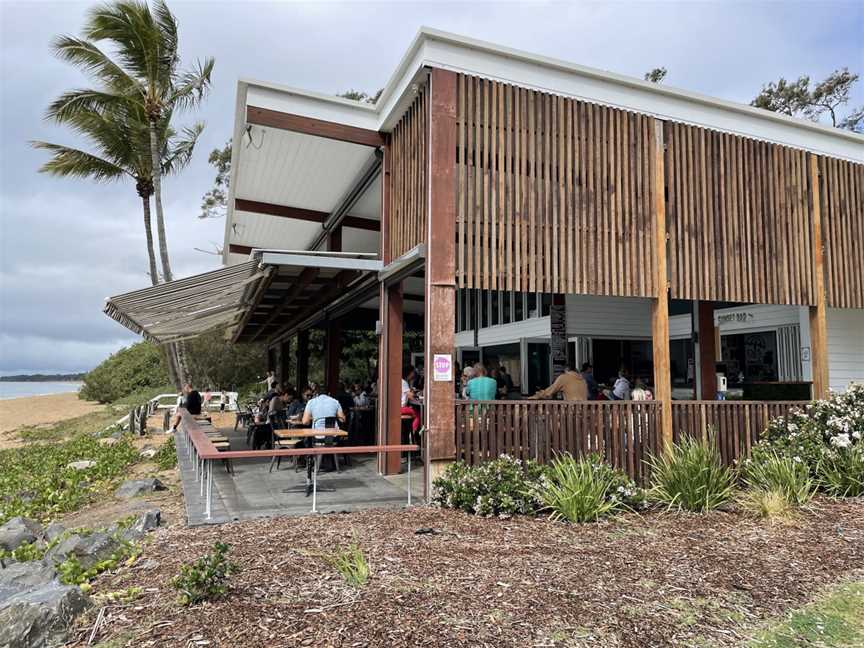 Enzo's on the Beach, Scarness, QLD