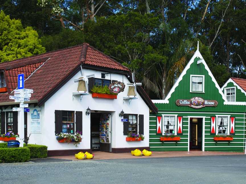 The Clog Barn Tourist Attraction & Caravan Park, Coffs Harbour, NSW