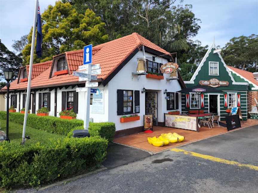 The Clog Barn Tourist Attraction & Caravan Park, Coffs Harbour, NSW