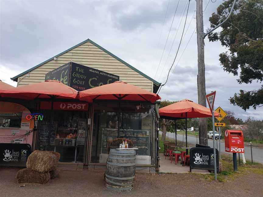 Giddy Goat Cafe & Yarck Cottage Accommodation, Yarck, VIC