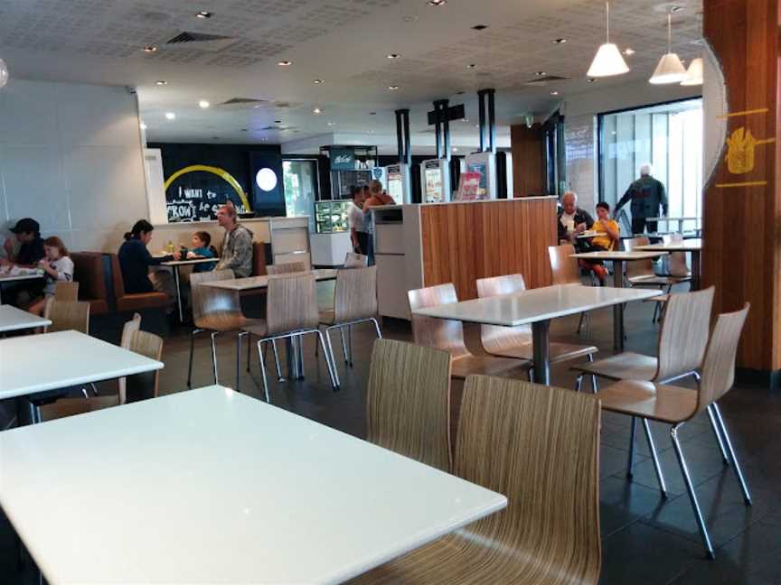 McDonald's Harbour Town, Biggera Waters, QLD