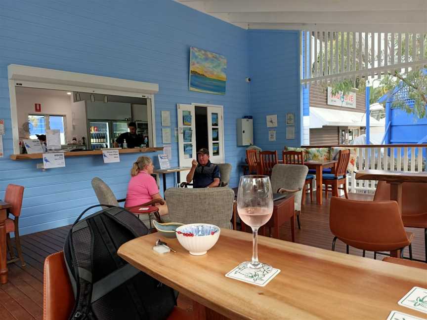 Smugglers wine bar, Nelly Bay, QLD