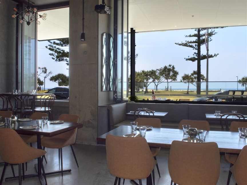 Bread and Butter, Coolangatta, QLD