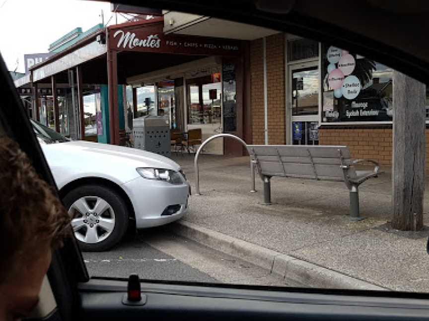 Monte’s Fish Chips & Pizza Bar, Sebastopol, VIC