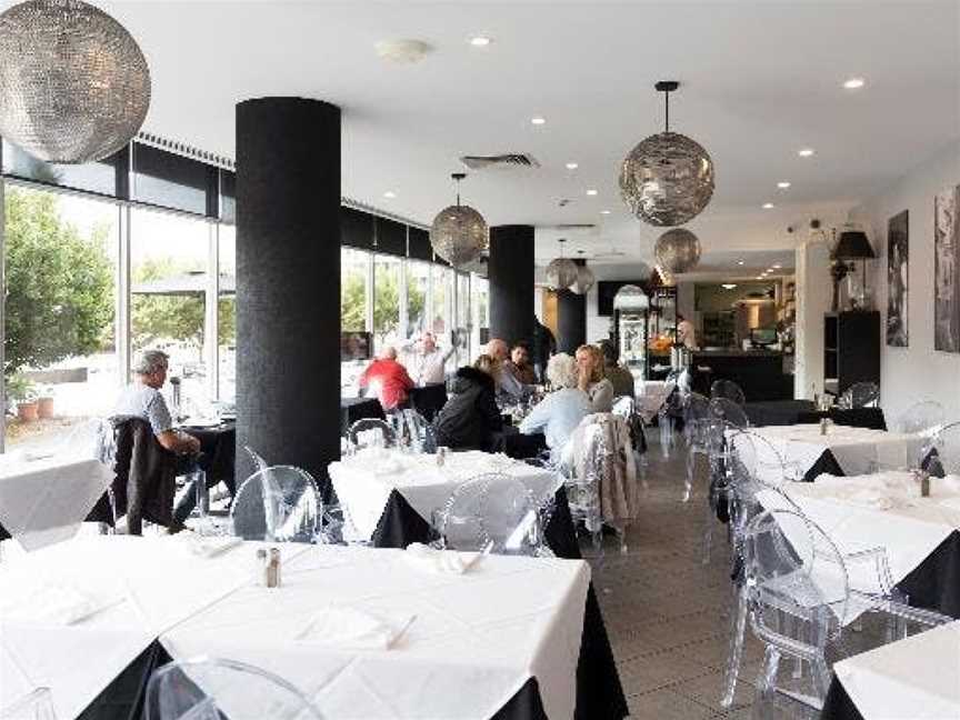 Sassone, Docklands, VIC