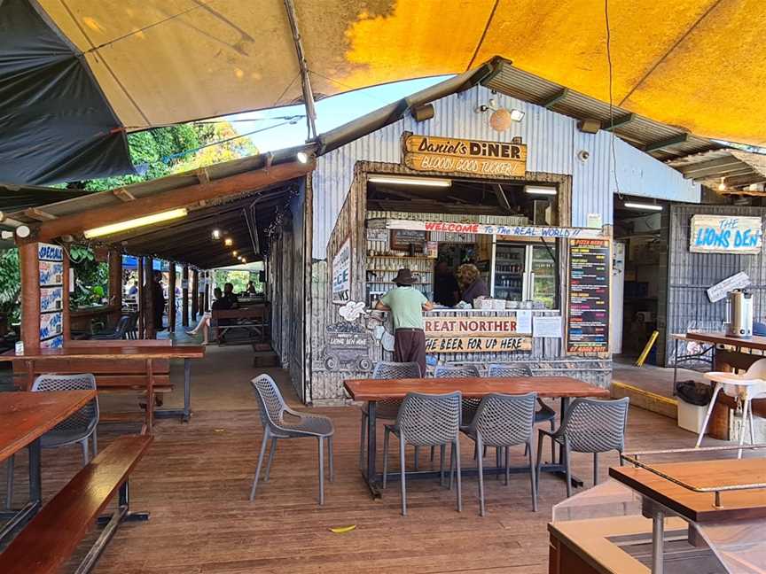 Lions Den Hotel, Rossville, QLD