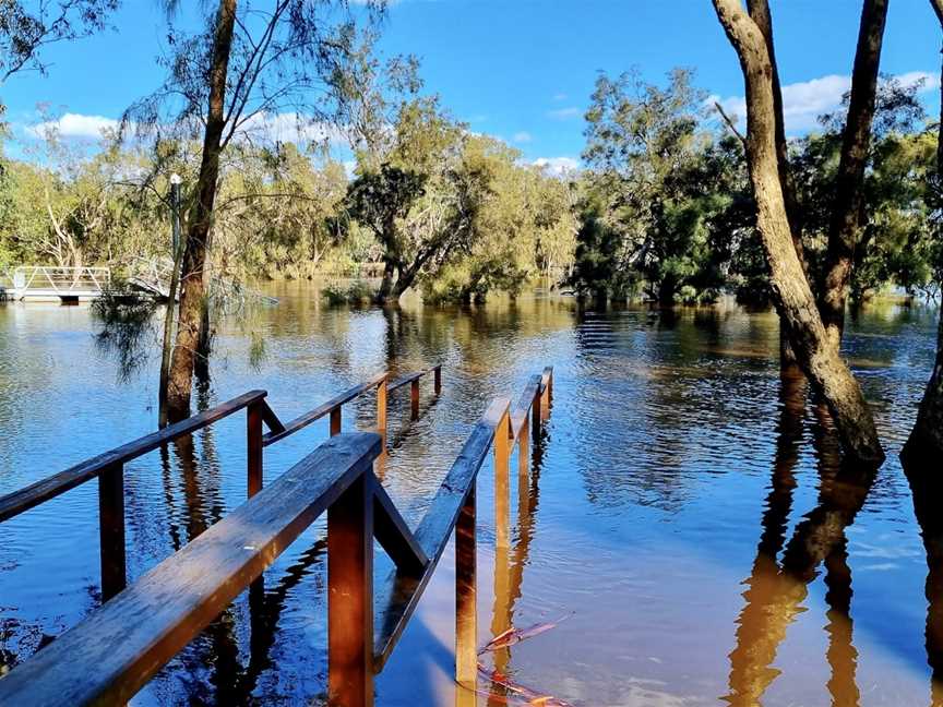 Mandoon Estate, Caversham, WA