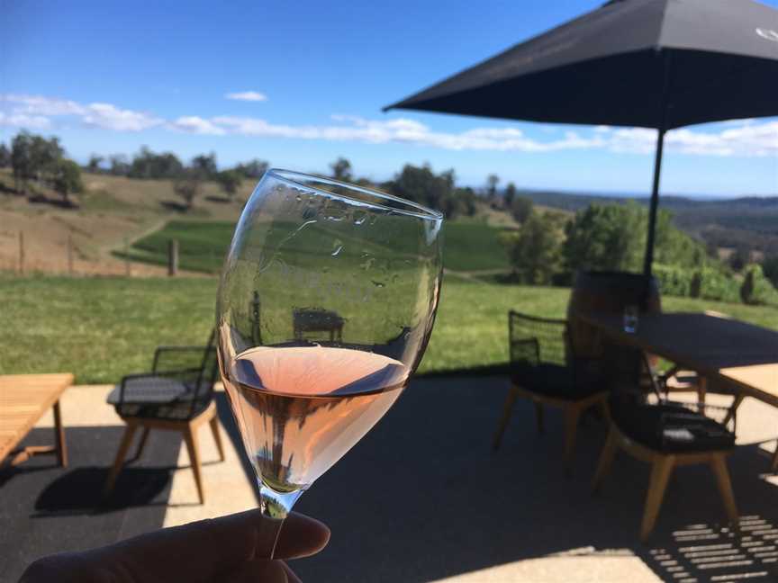 Clover Hill Wines, Lebrina, TAS