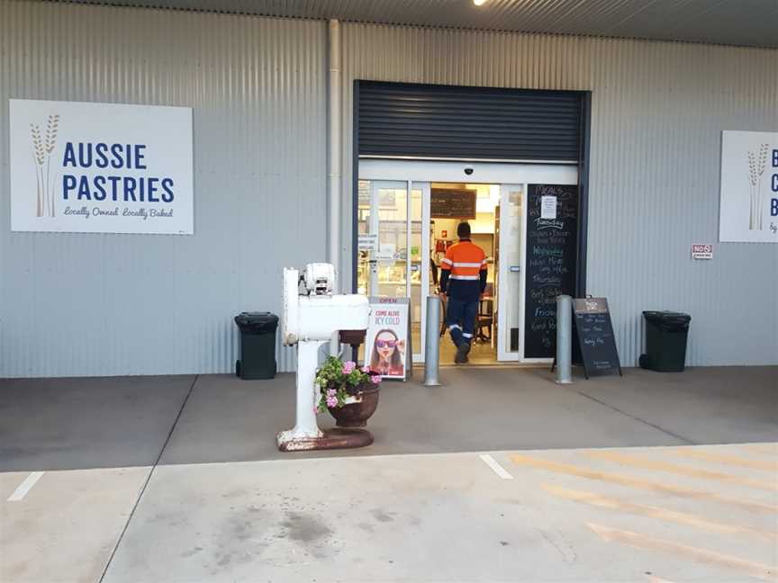 Aussie Pastries & Batavia Coast Bakery, Webberton, WA