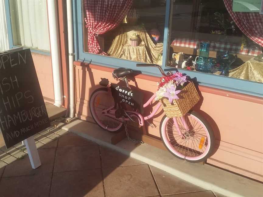 Billy Beau's Café, Pimlico, QLD