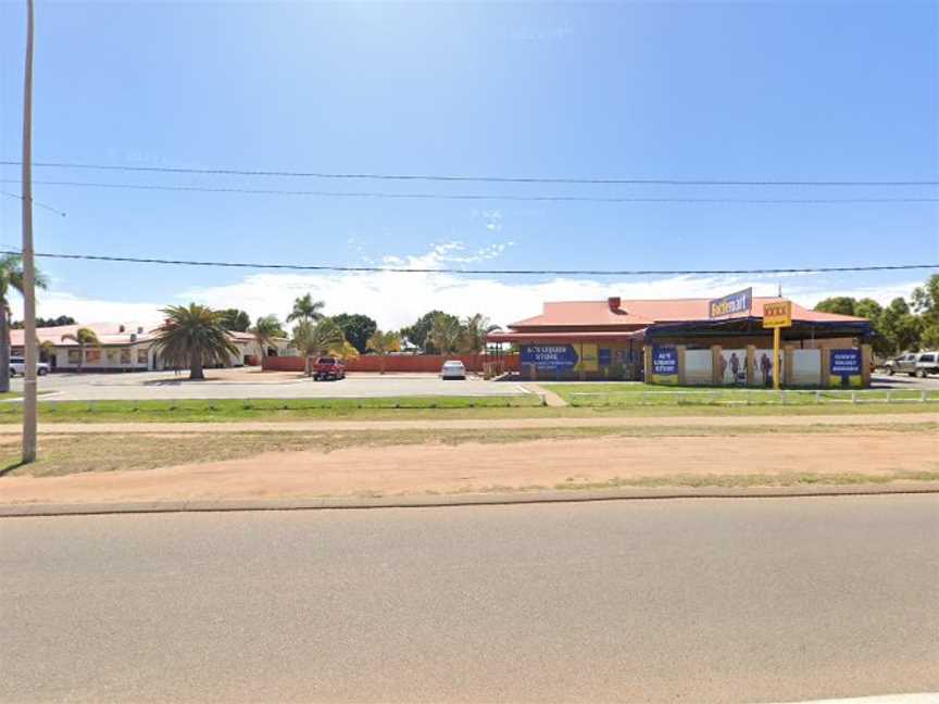 Cheeki Pizzeria(Al's liquor parking lot ), East Carnarvon, WA