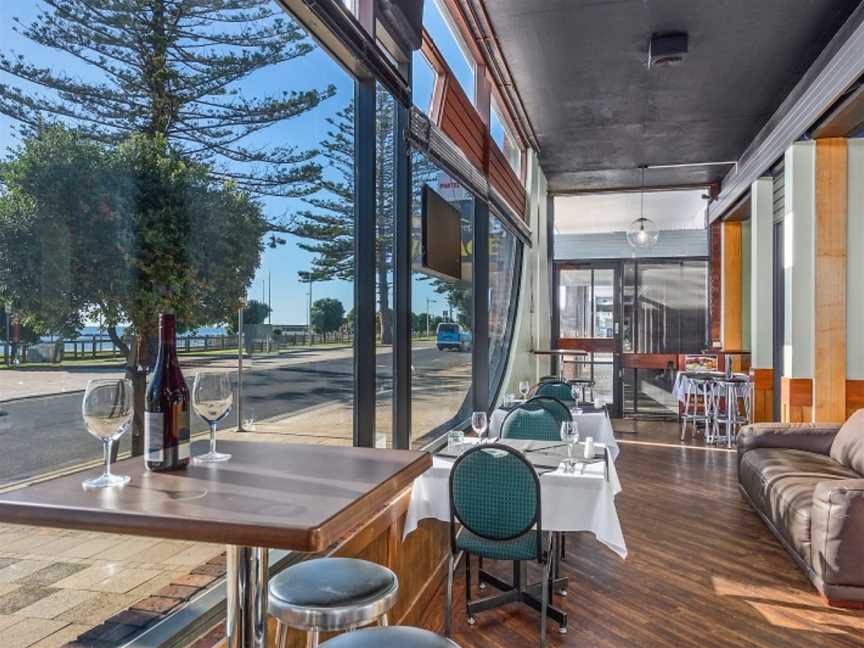 Raindrops Restaurant, Burnie, TAS