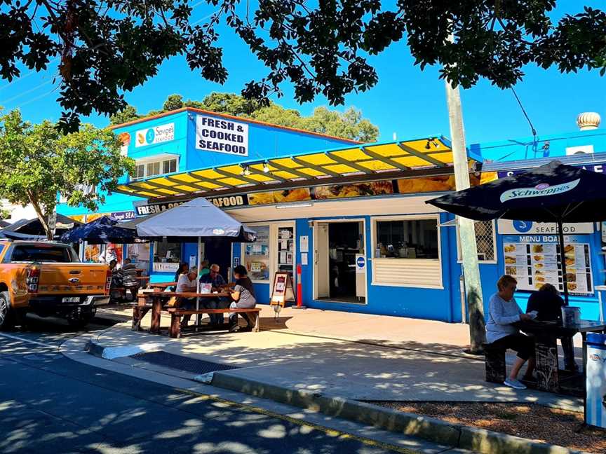 Savige's Seafood, Bongaree, QLD