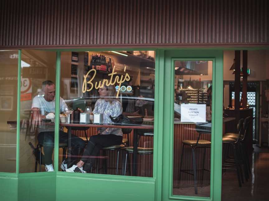 Bunty's, Milford, New Zealand