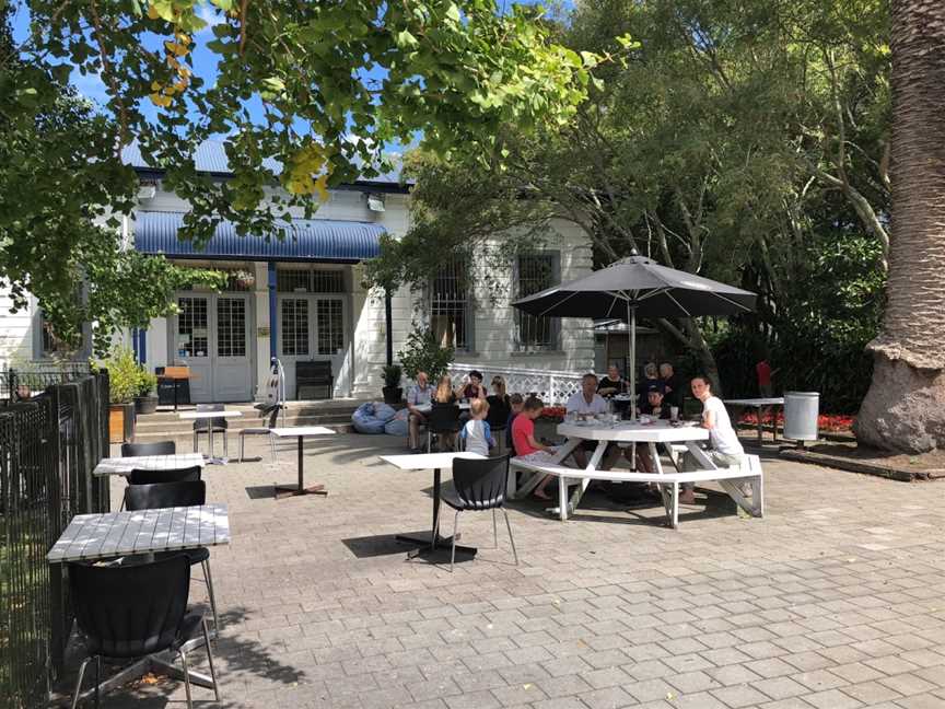 Cafe Esplanade, West End, New Zealand