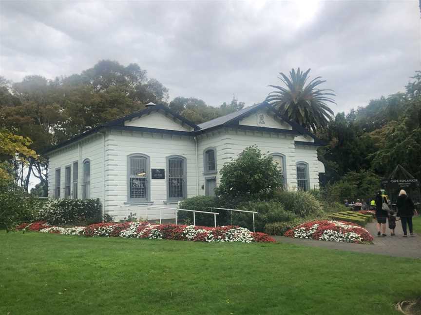 Cafe Esplanade, West End, New Zealand