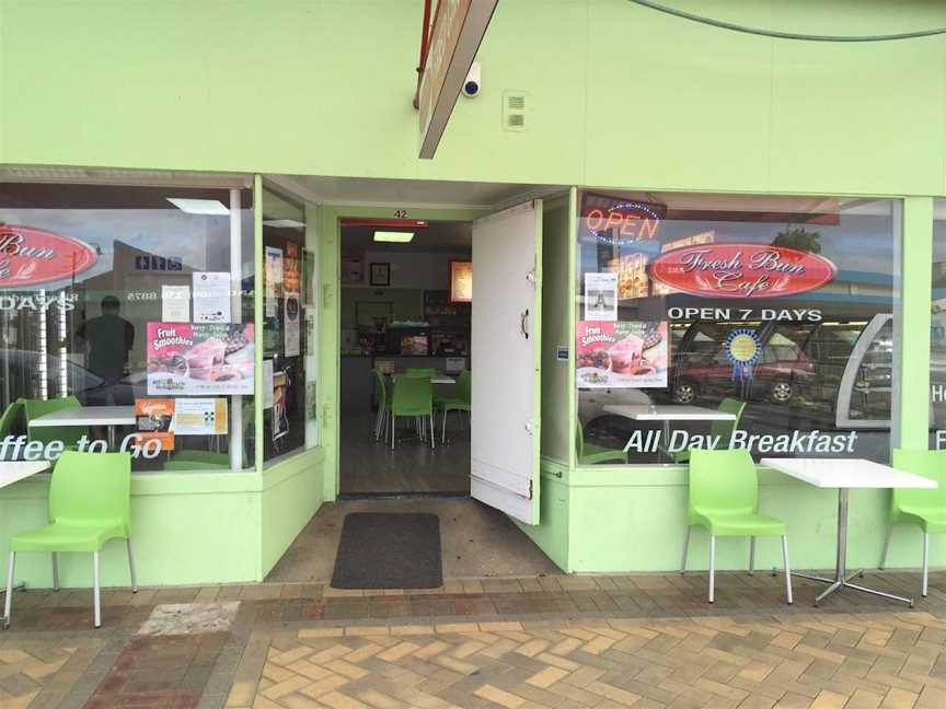 Fresh Bun Cafe, Tuakau, New Zealand