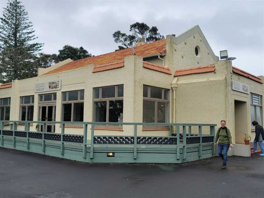 FRIEND AND WHAU CAFE, Mount Eden, New Zealand