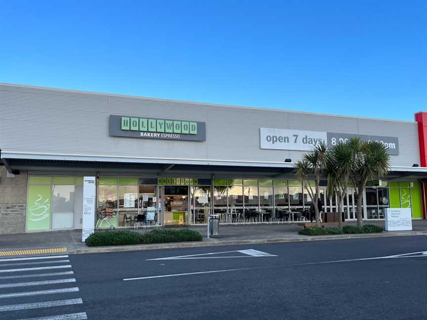 Hollywood Bakery, Silverdale, New Zealand