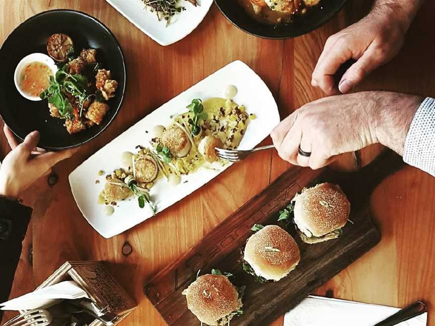 Latitude 37, Food & drink in Tauranga Suburb