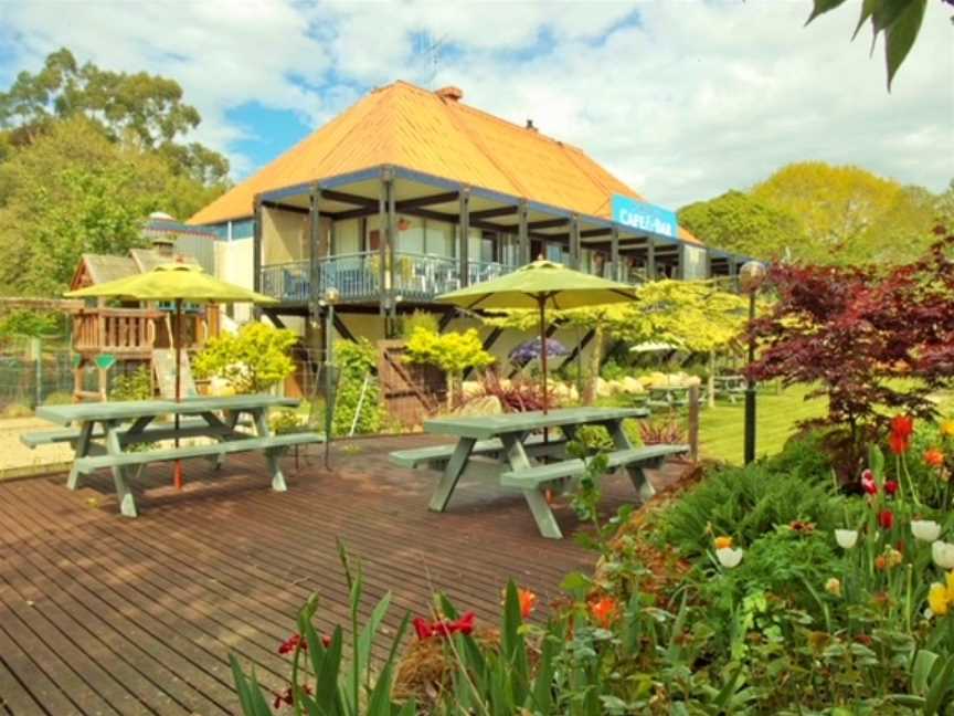 Maheno Country Tavern, Maheno, New Zealand