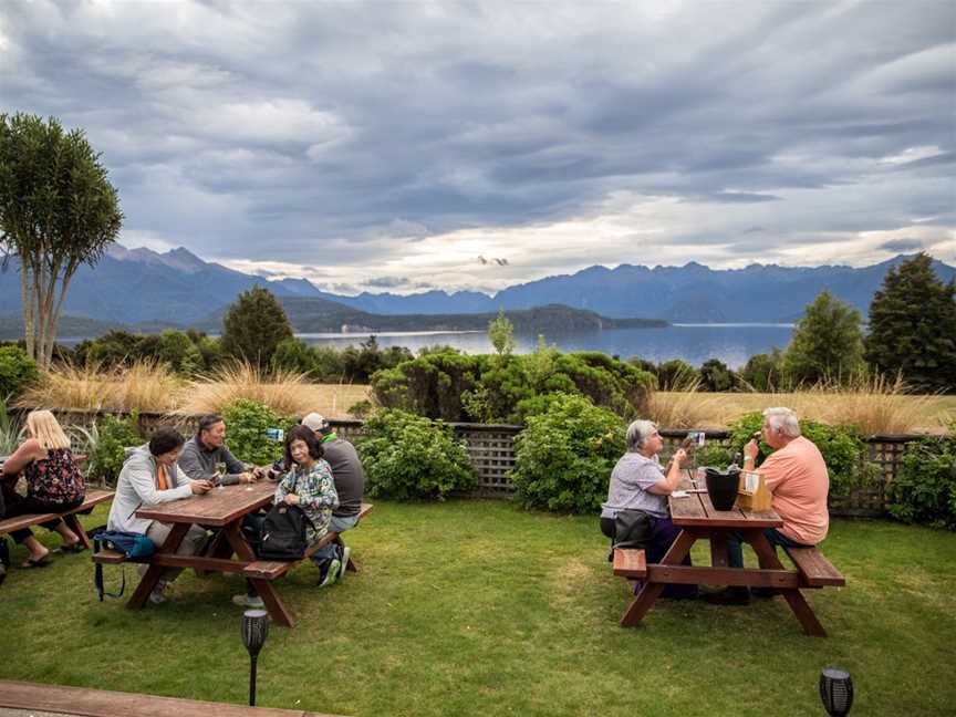 Manapouri Lakeview Cafe and Bar, Manapouri, New Zealand