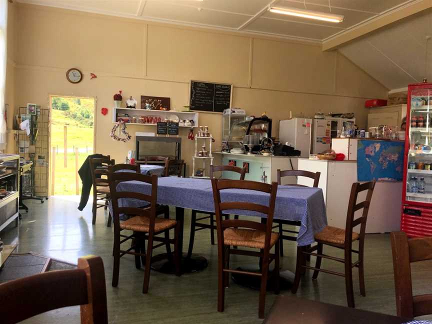 Matahiwi Cafe and Roadside Cabins, Matahiwi, New Zealand