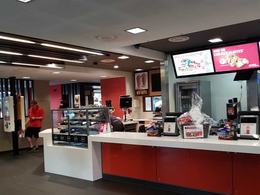 McDonald's Upper Hutt, Upper Hutt Central, New Zealand