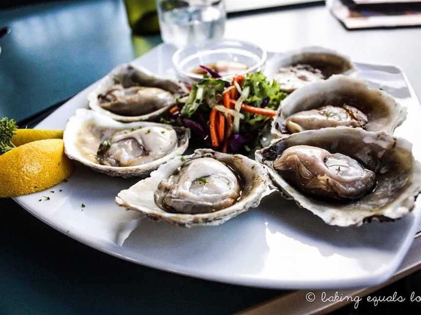 Oyster Cove, Bluff, New Zealand