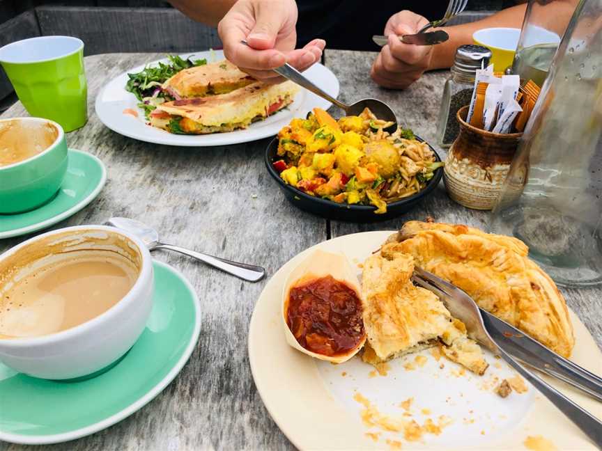 Piha Cafe, Piha, New Zealand