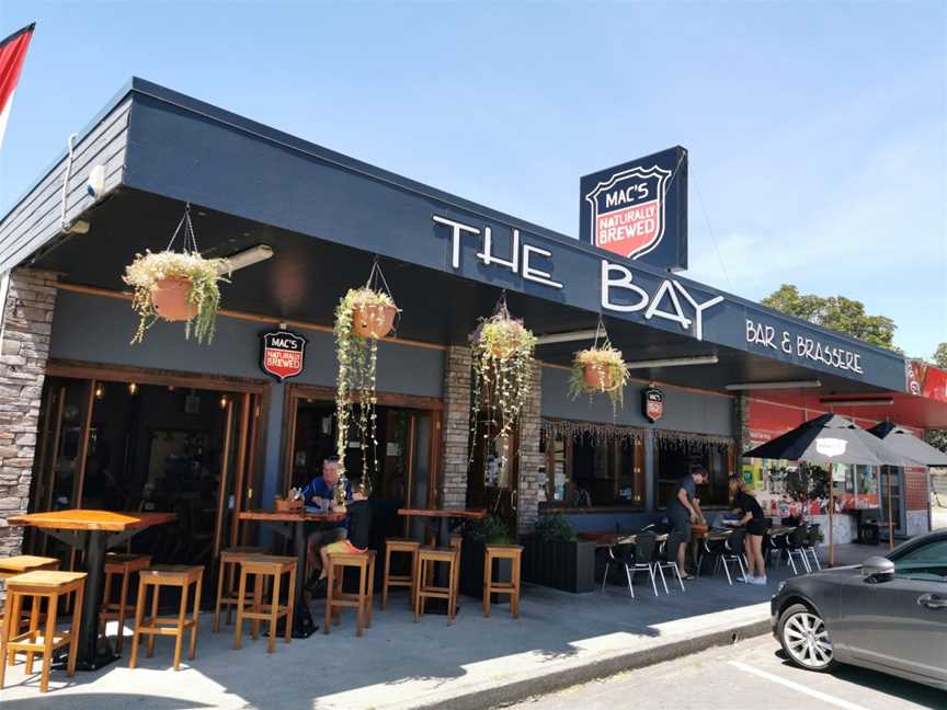 The Bay Bar and Brasserie, Acacia Bay, New Zealand