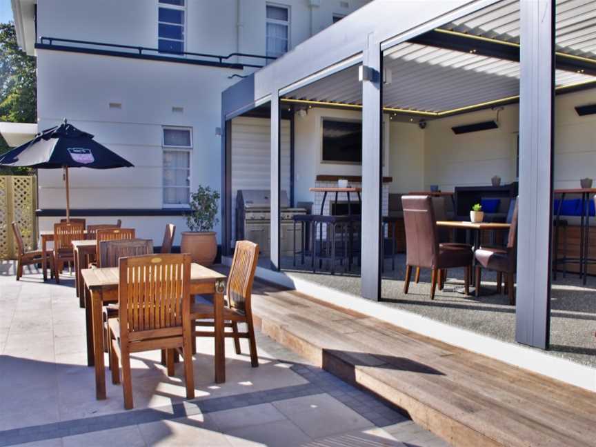 The Harvard Bar & Bistro, Wigram, New Zealand