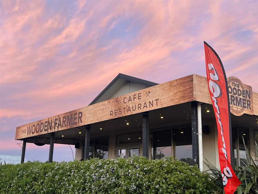 The Wooden Farmer, Putaruru, New Zealand