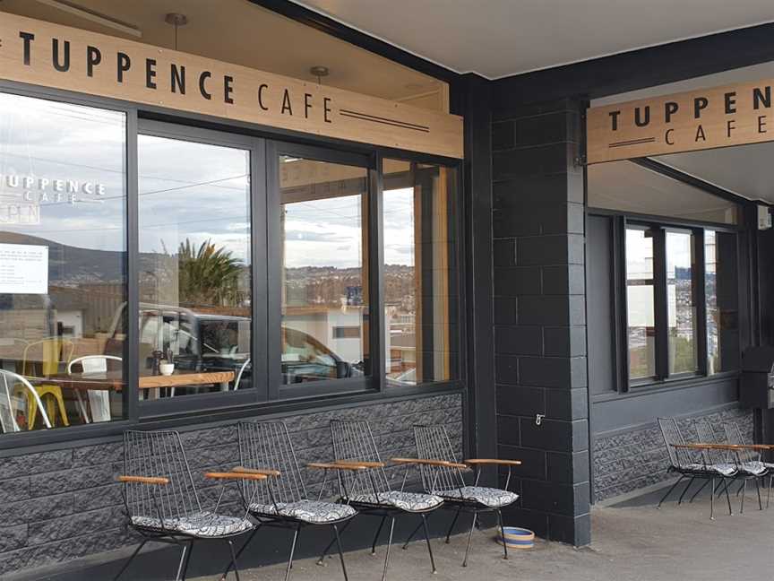 Tuppence Cafe, Waverley, New Zealand