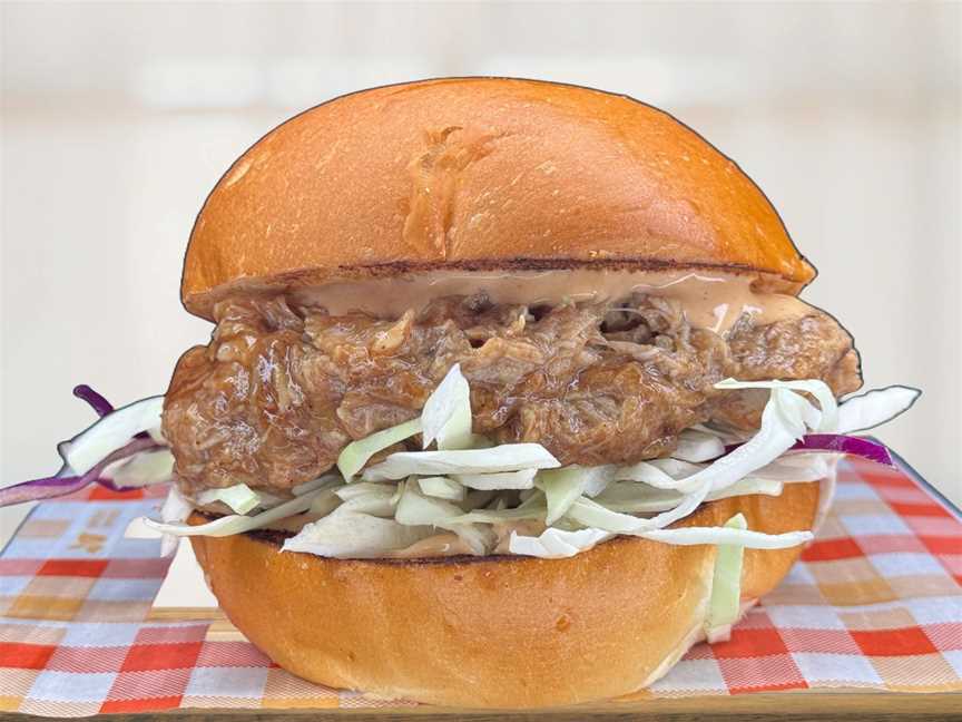 Pulled chicken burger