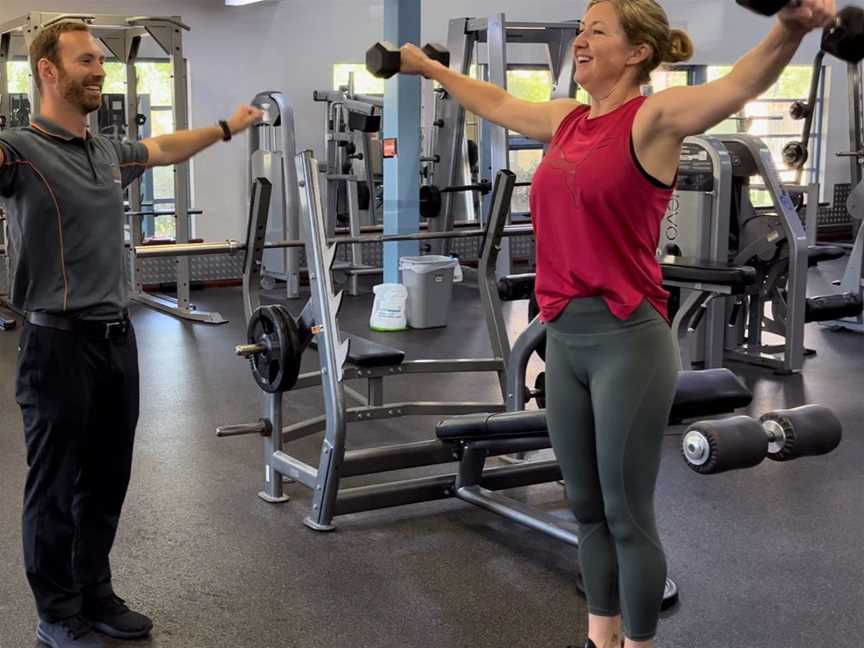 Individually supervised exercise session in the gym.