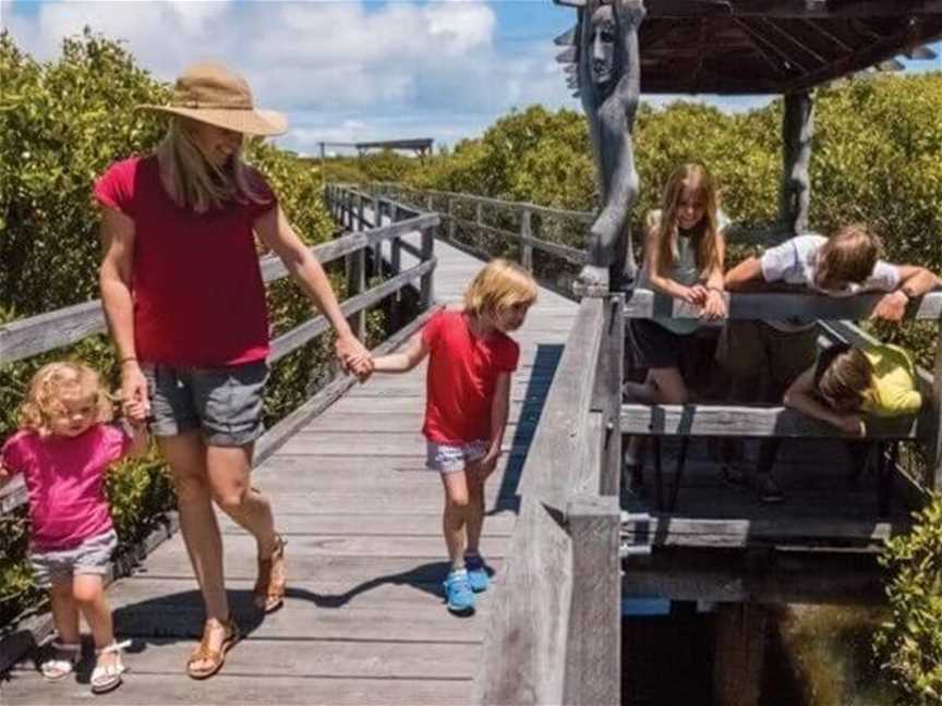 Mangrove Cove, Local Facilities in Bunbury