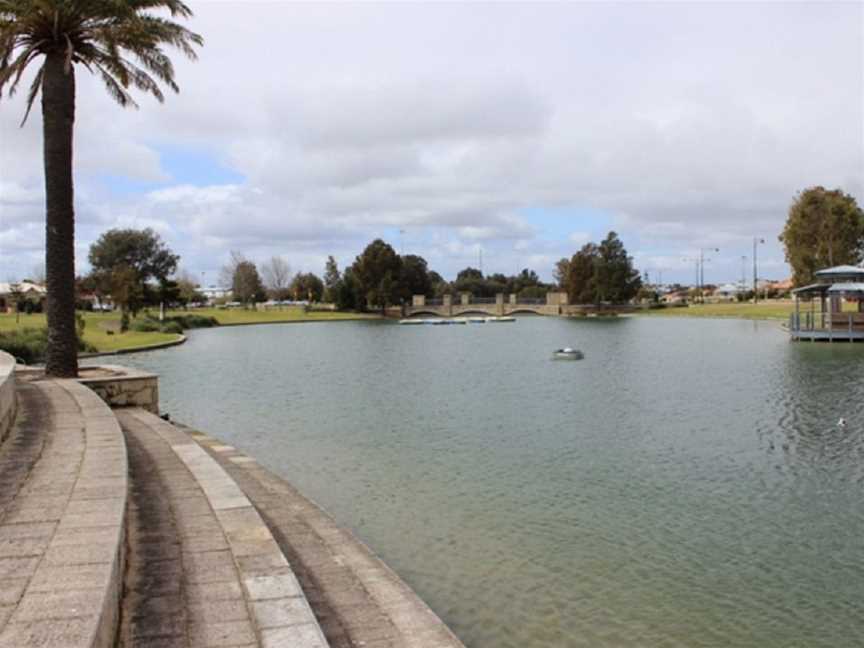 Brampton Park, Local Facilities in Butler