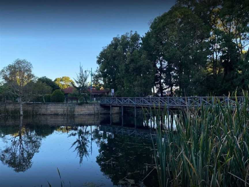 Studmaster Park, Local Facilities in Wanneroo