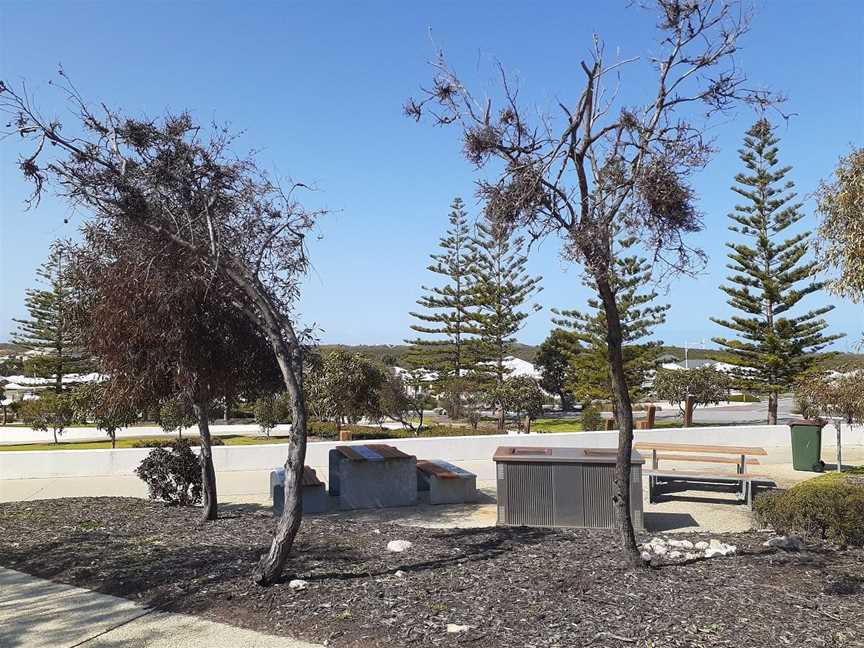 Topsail Park, Local Facilities in Alkimos