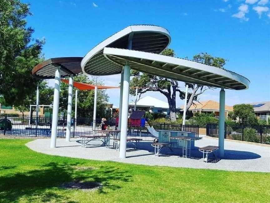 Pulchella Park, Local Facilities in Banksia Grove