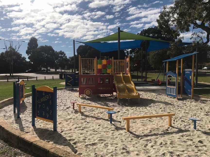 Blackmore Park, Local Facilities in Girrawheen