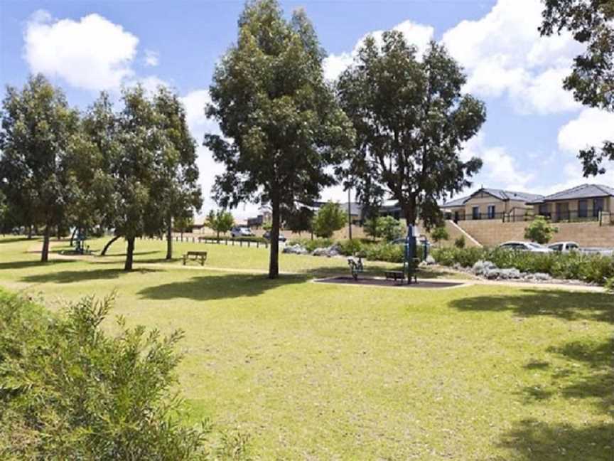 Cherokee Park, Local Facilities in Clarkson