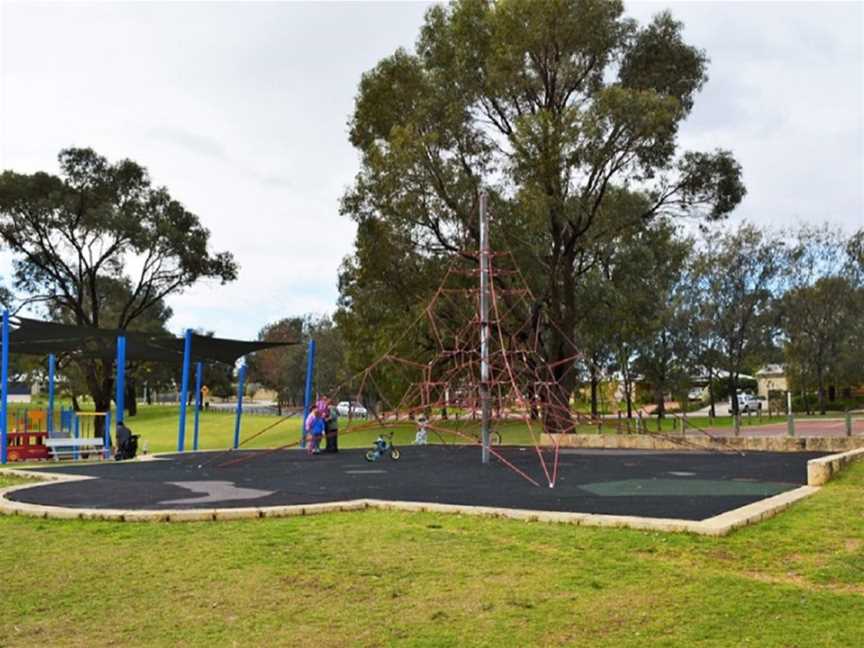 Anthony Waring Park, Local Facilities in Clarkson