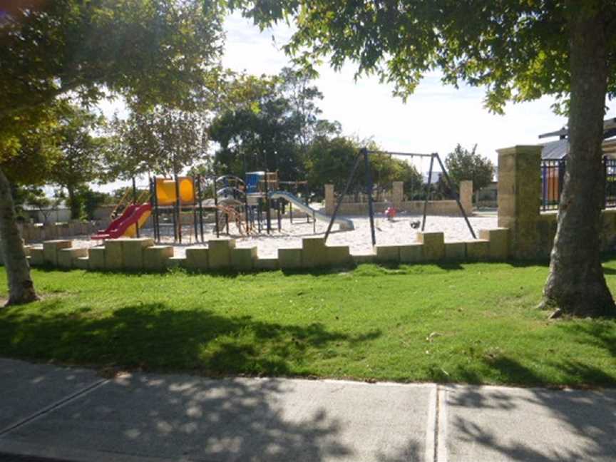 Alston Park, Local Facilities in Butler