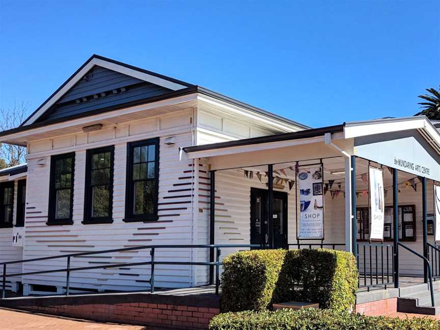 Mundaring Arts Centre, Local Facilities in Mundaring